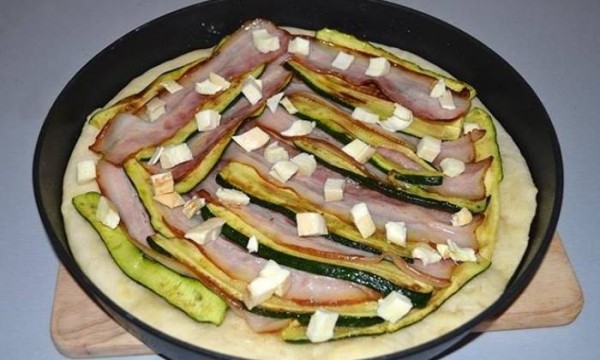 Пицца — 7 рецептов в домашних условиях в духовке с дрожжевым тестом