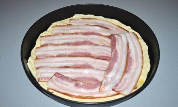 Пицца — 7 рецептов в домашних условиях в духовке с дрожжевым тестом