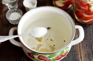 Помидоры половинками без стерилизации на зиму