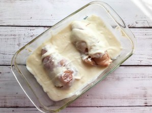 Рулетики из куриного филе с творожным сыром