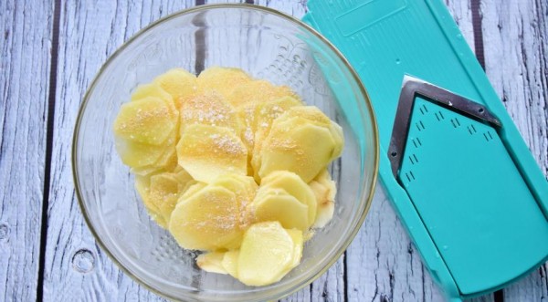 Рыба запеченная с картофелем, пошаговый рецепт с фото Рыба запеченная с картофелем, пошаговый рецепт с фото