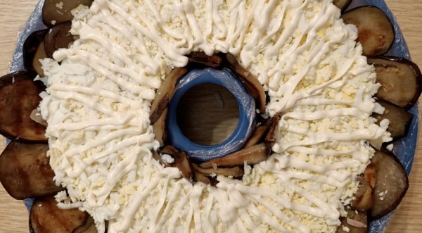 Салат с курочкой и баклажаном-гриль, пошаговый рецепт с фото