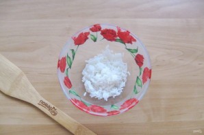 Салат с морской капустой и горбушей