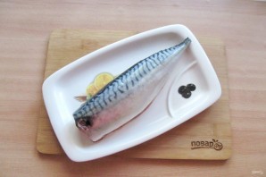 Скумбрия с овощами в пароварке