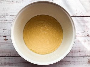 Сметанный бисквит в мультиварке