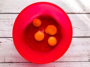 Сметанный бисквит в мультиварке