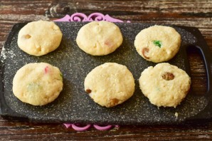 Сырники с цукатами Сырники с цукатами