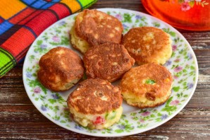 Сырники с цукатами Сырники с цукатами