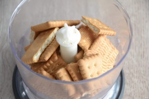 Торт с ягодами без выпечки