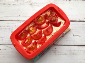 Творожная запеканка с помидорами