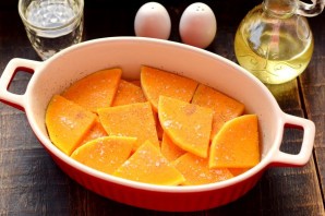 Запеченная тыква с брынзой