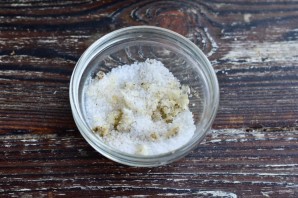 Засолка сала с чесноком и перцем