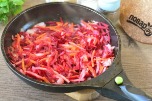 Борщ с яблоками