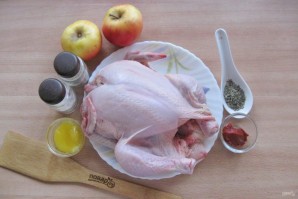 Бройлер в духовке целиком