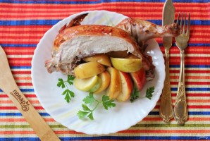 Бройлер в духовке целиком