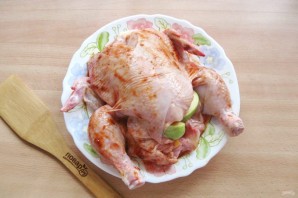 Бройлер в духовке целиком