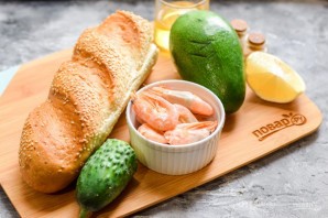 Брускетта с авокадо и креветками Брускетта с авокадо и креветками