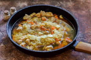 Булгур с индейкой и овощами Булгур с индейкой и овощами