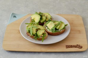 Бутерброд с авокадо