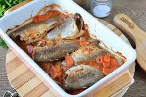 Караси в духовке с овощами