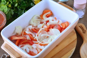 Караси в духовке с овощами