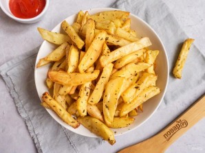 Картофель фри с яичным белком в духовке