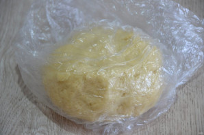 Киш с индейкой и брокколи