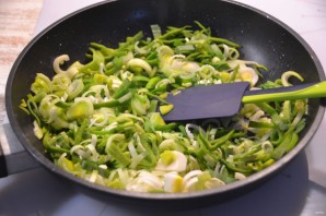 Киш с копченой курицей Киш с копченой курицей