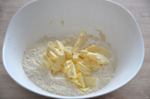 Киш с копченой курицей Киш с копченой курицей