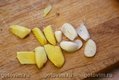 Куриный суп с цветной капустой и лапшой рамен