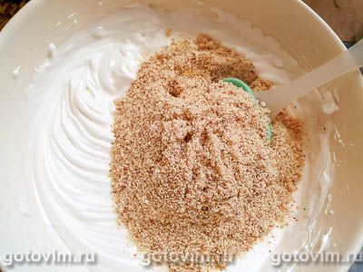 Миндальный торт с заварным кремом