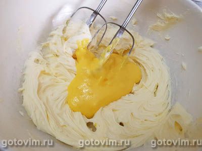 Миндальный торт с заварным кремом