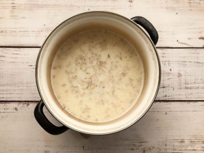 Молочный суп с овсяными хлопьями Молочный суп с овсяными хлопьями