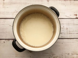 Молочный суп с овсяными хлопьями Молочный суп с овсяными хлопьями