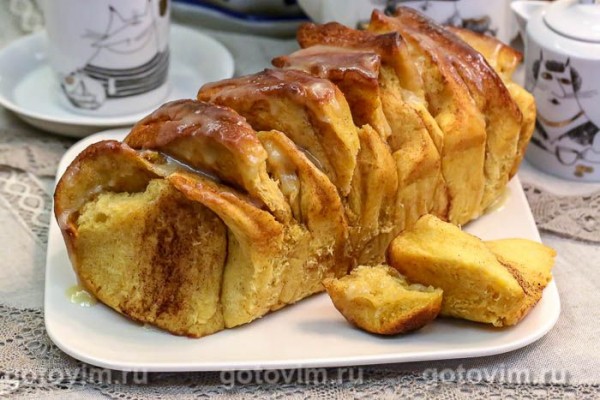 Отрывной тыквенный пирог с корицей и сладкой глазурь