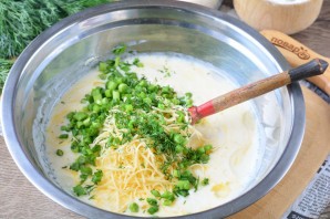 Пирог с сыром и зеленью на кефире