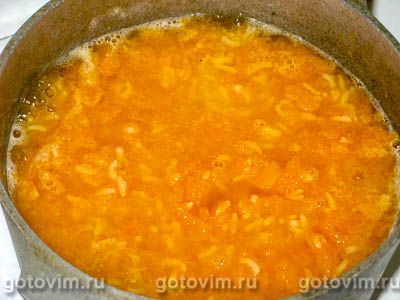 Рисовая каша с тыквой и финиками на воде Рисовая каша с тыквой и финиками на воде