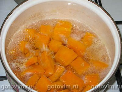 Рисовая каша с тыквой и финиками на воде Рисовая каша с тыквой и финиками на воде