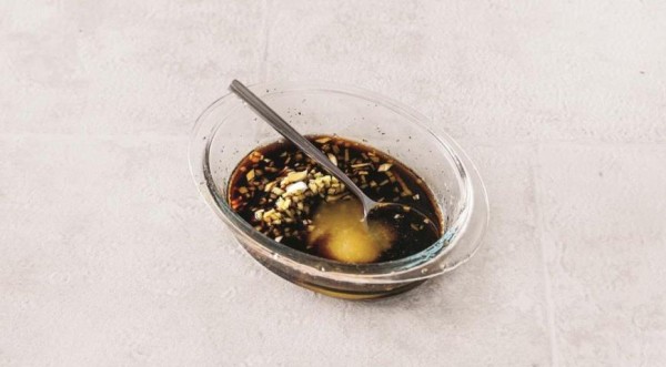 Рисовый азиатский салат с теплым лососем, пошаговый рецепт с фото