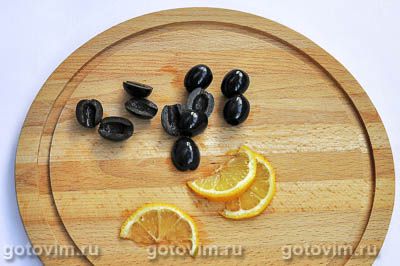 Салат с креветками, помидорами и сыром