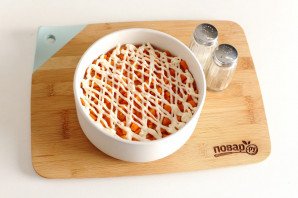 Салат с курицей и морковью