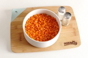 Салат с курицей и морковью