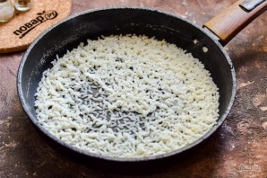 Салат с мидиями и рисом