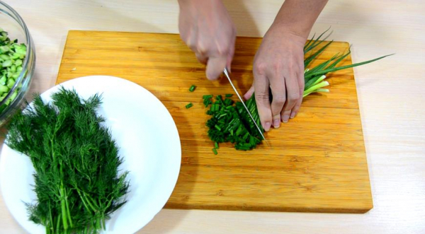 Салат с печенью, сыром и кукурузой, пошаговый рецепт с фото Салат с печенью, сыром и кукурузой, пошаговый рецепт с фото