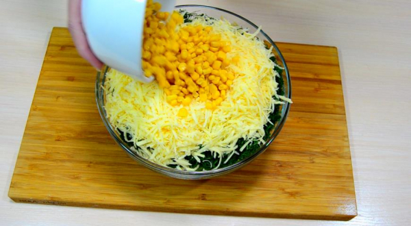 Салат с печенью, сыром и кукурузой, пошаговый рецепт с фото Салат с печенью, сыром и кукурузой, пошаговый рецепт с фото