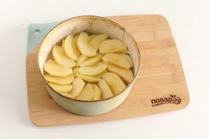 Шарлотка на одном яйце