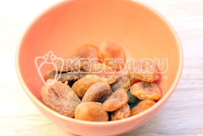 Слойки с курагой Слойки с курагой