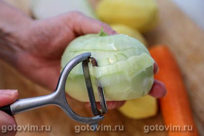 Суп куриный с кольраби