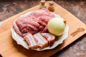 Свинина с салом в духовке