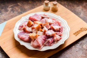 Свинина с салом в духовке